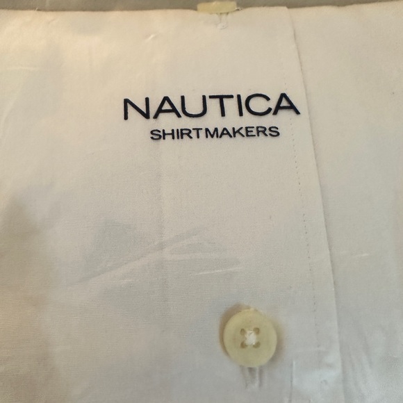 Nautica men’s dress shirt. Size 17;34/35. NWT - Picture 2 of 5